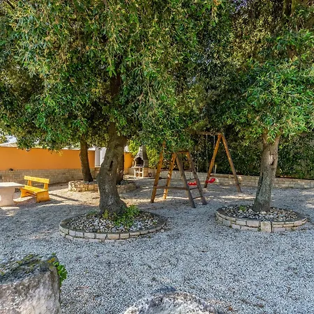 Luxury Premium-4 By Interhome