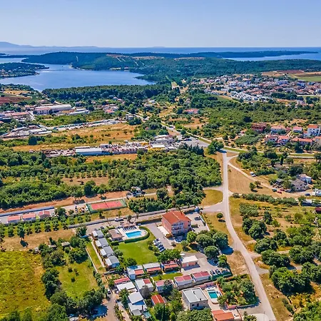 Holiday Home Mobile Home Luxury Premium-4 By Interhome 普拉