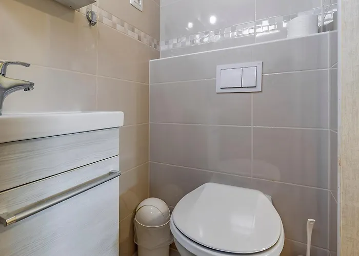 Mobile Luxury Premium-4 By Interhome Pula