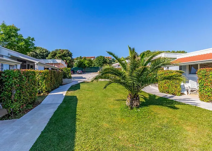 Mobile Luxury Premium-4 By Interhome Pula