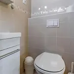 Mobile Luxury Premium-4 By Interhome Пула