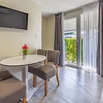 Дом отдыха Mobile Luxury Premium-4 By Interhome *